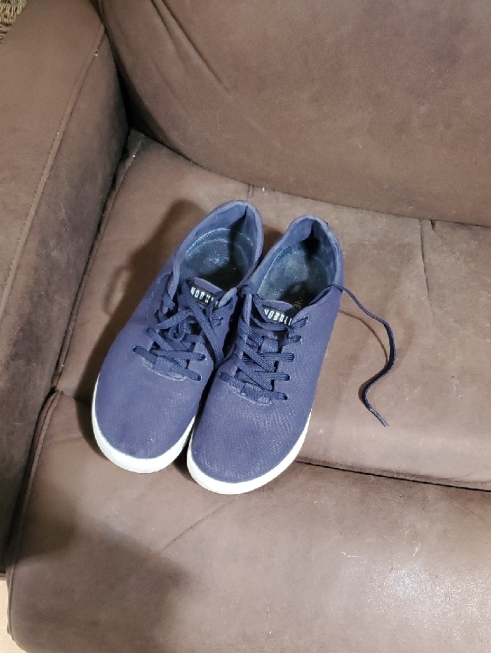 CURATED BY RUA'H KIBRIYA: 9.5/11 Unisex Navy Canvas-Look Crossfit Trainers EUCx